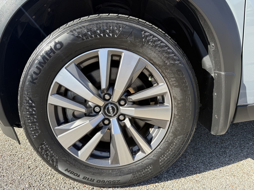 Nissan Pathfinder SL 2022