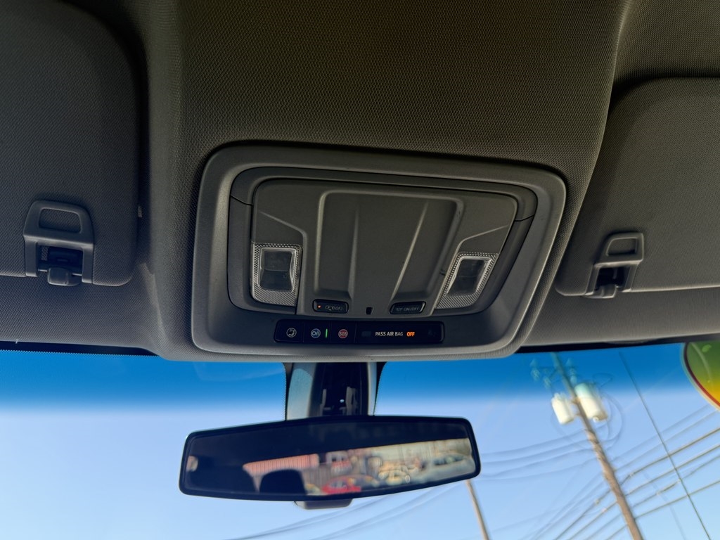 Chevrolet Silverado 1500 Custom Crew Cab Short Box 2WD 2021