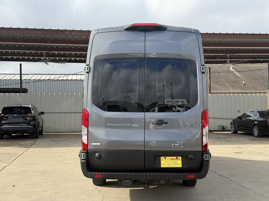 Ford Transit 250 Van High Roof w/Sliding Pass. 148-in. WB EL 2022
