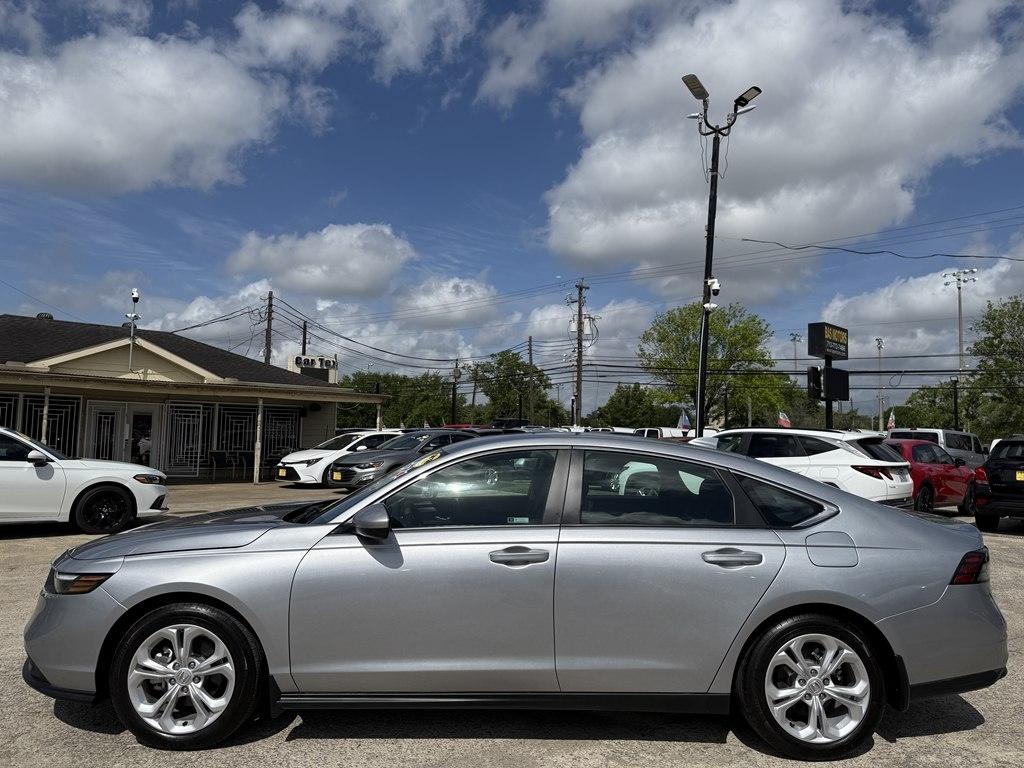 Honda Accord LX 2025