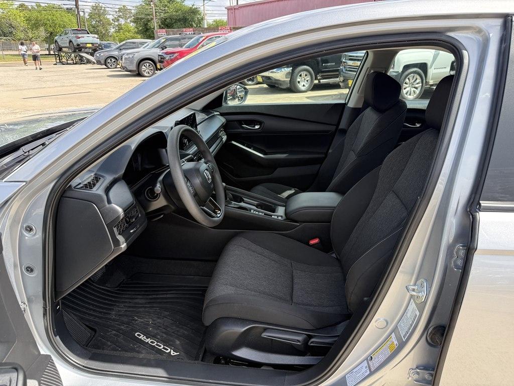 Honda Accord LX 2025