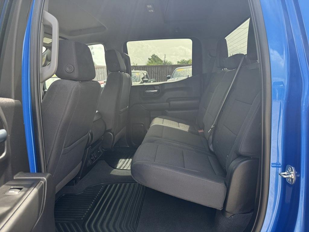 Chevrolet Silverado 1500 Custom Crew Cab 4WD 2026