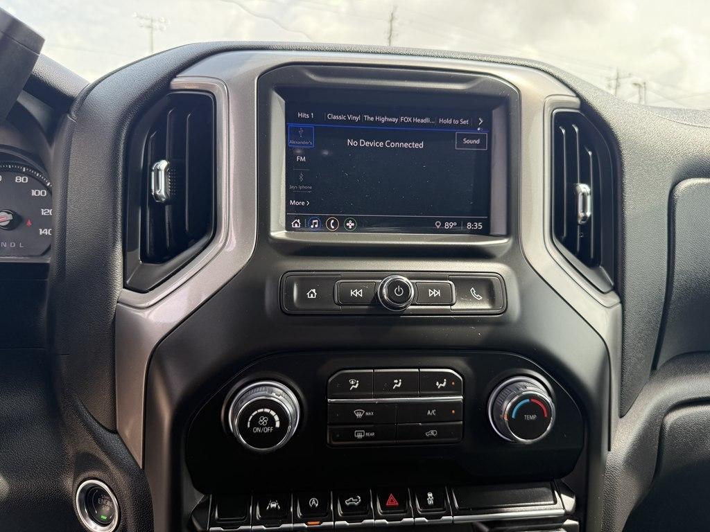 Chevrolet Silverado 1500 Custom Crew Cab 4WD 2026