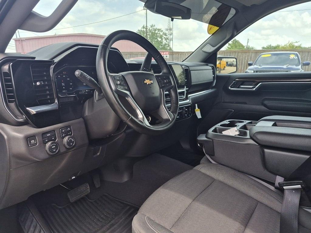 Chevrolet Silverado 1500 LT Crew Cab 4WD 2024