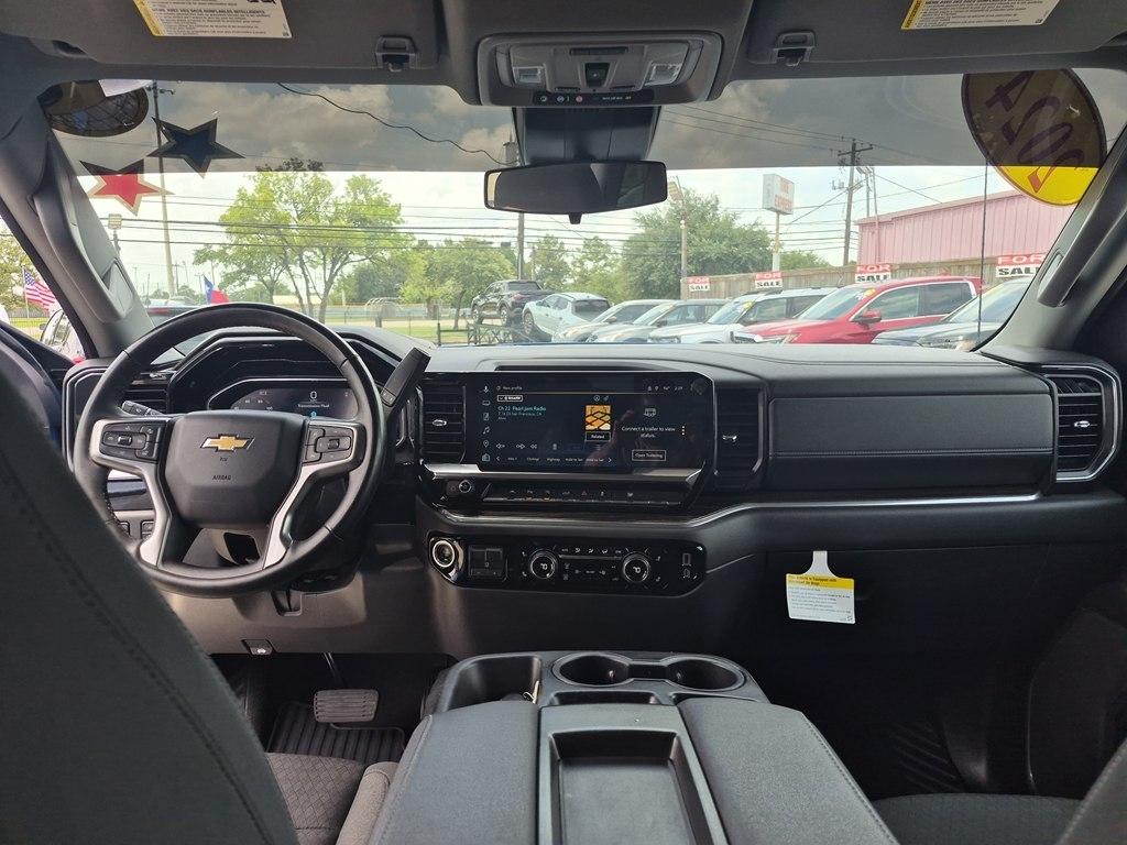 Chevrolet Silverado 1500 LT Crew Cab 4WD 2024