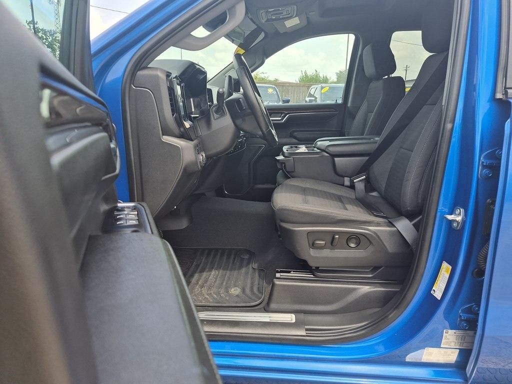 Chevrolet Silverado 1500 LT Crew Cab 4WD 2024