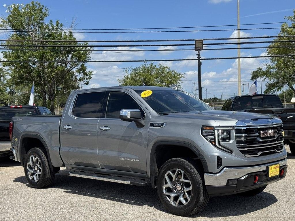 GMC Sierra 1500 SLT Crew Cab 4WD 2024