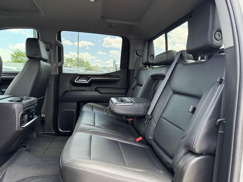 GMC Sierra 1500 SLT Crew Cab 4WD 2024