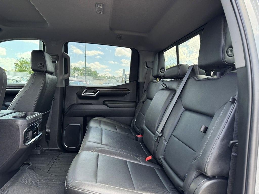 GMC Sierra 1500 SLT Crew Cab 4WD 2024