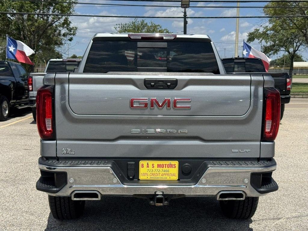 GMC Sierra 1500 SLT Crew Cab 4WD 2024