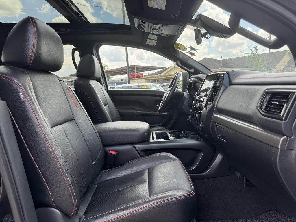 Nissan Titan XD SL Crew Cab 4WD 2023