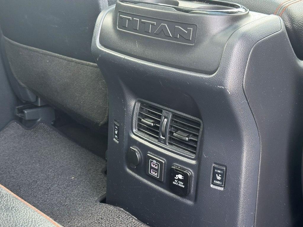 Nissan Titan XD SL Crew Cab 4WD 2023