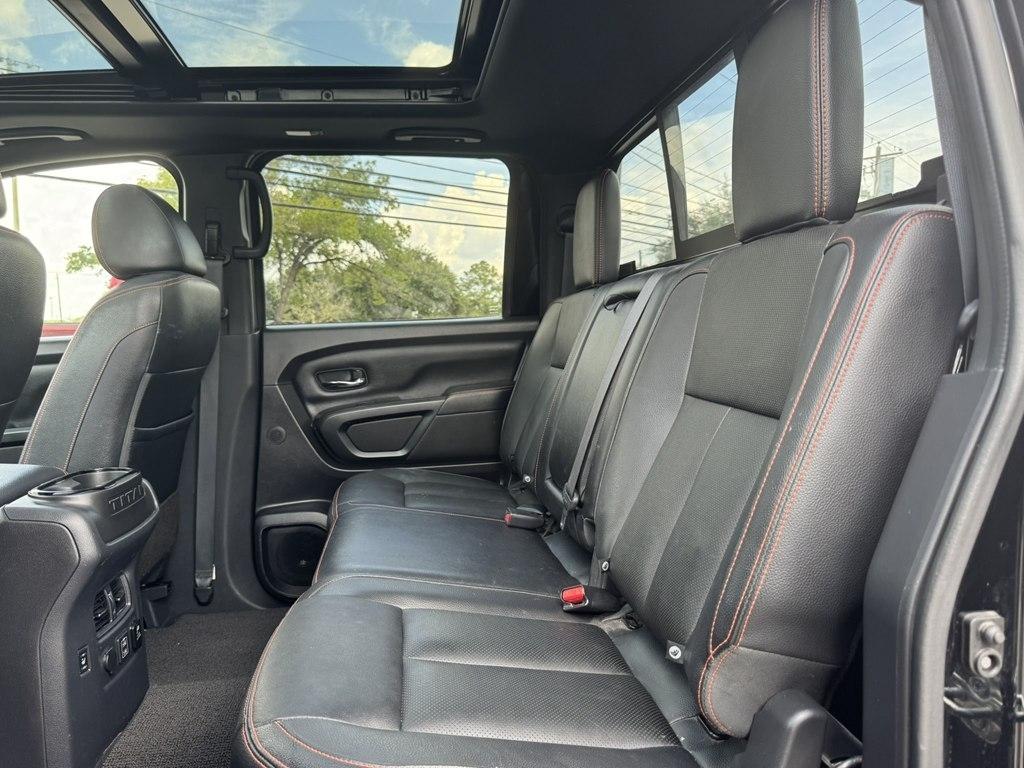Nissan Titan XD SL Crew Cab 4WD 2023