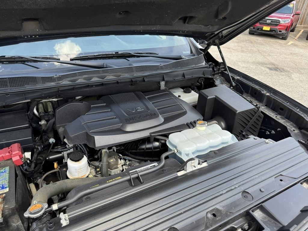 Nissan Titan XD SL Crew Cab 4WD 2023