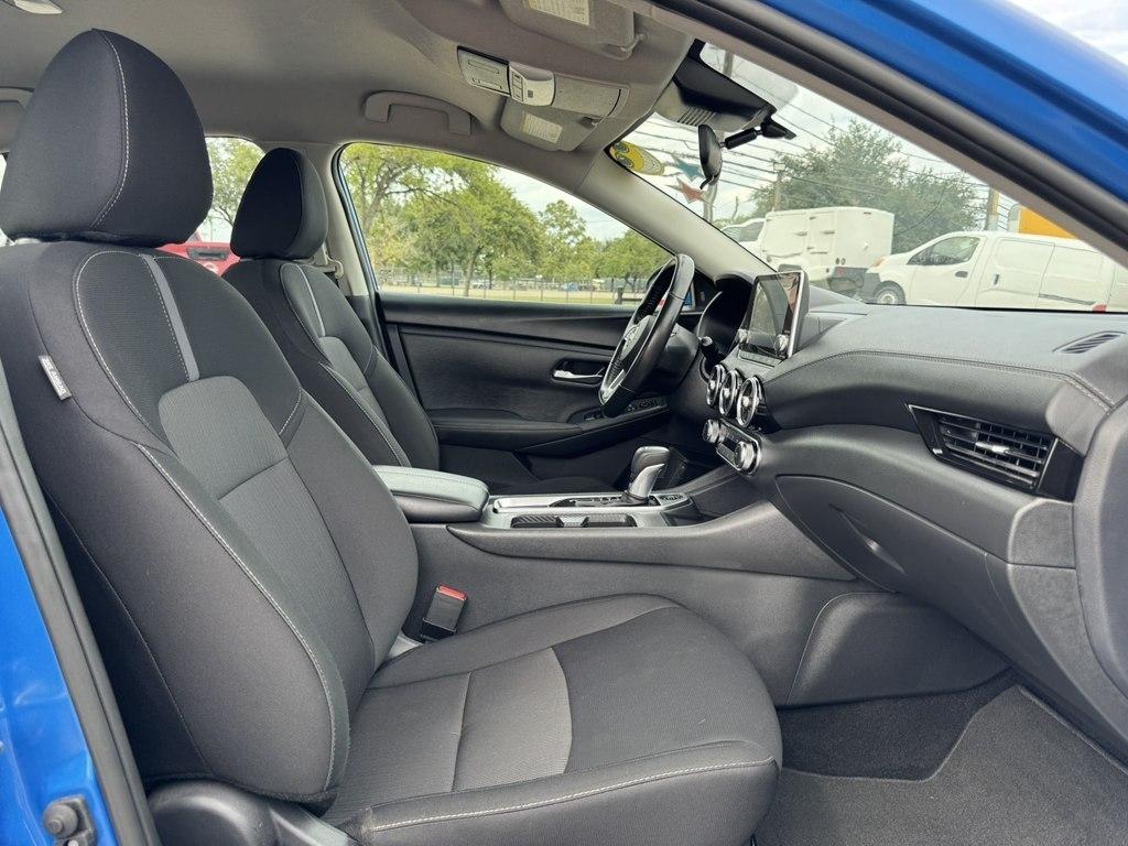 Nissan Sentra SV 2025