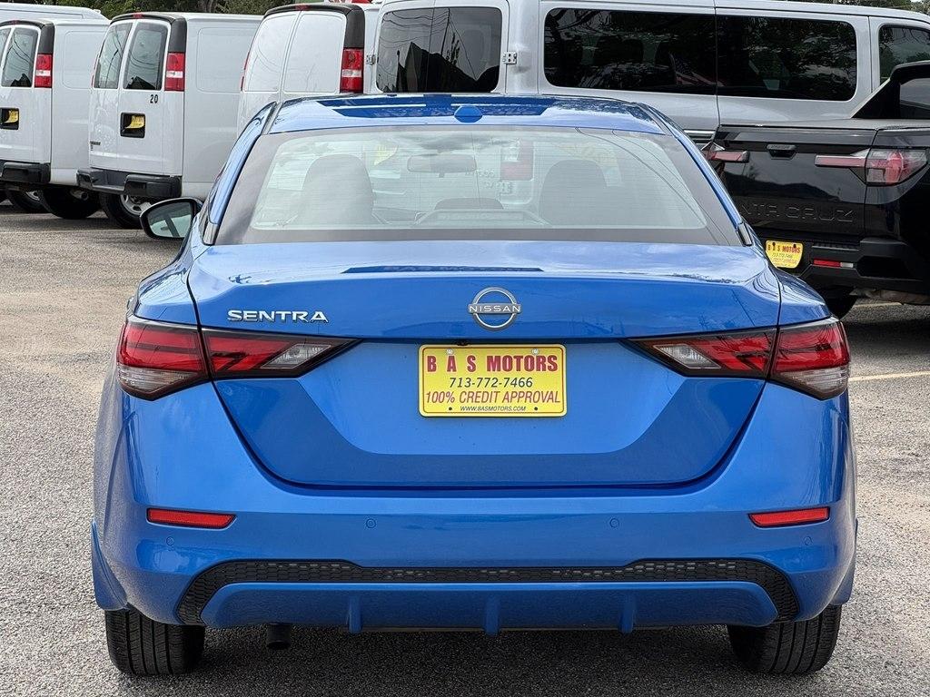 Nissan Sentra SV 2025