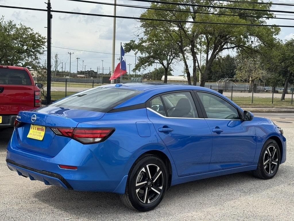Nissan Sentra SV 2025