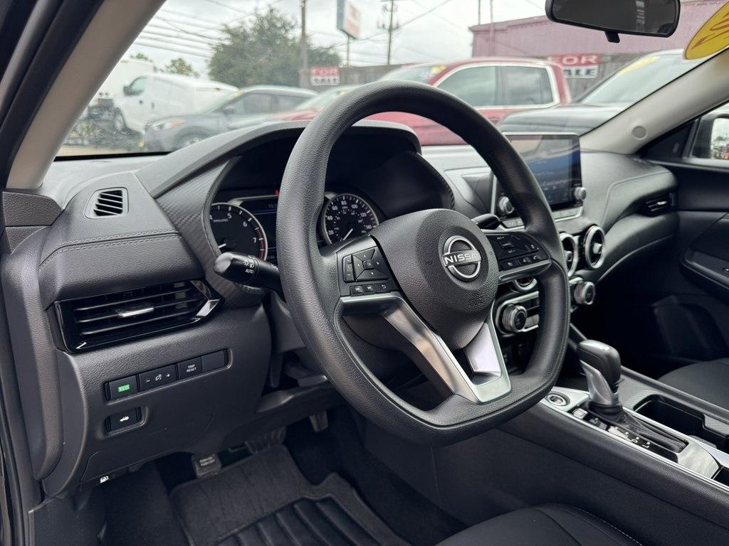 Nissan Sentra SV 2025