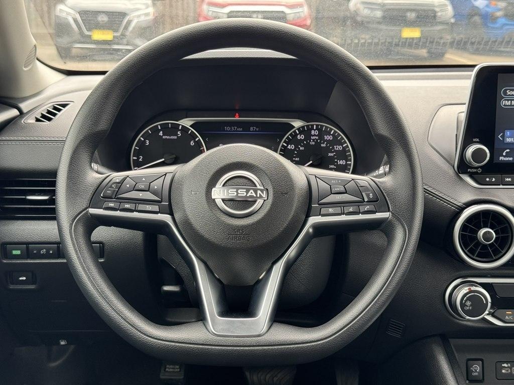 Nissan Sentra SV 2025