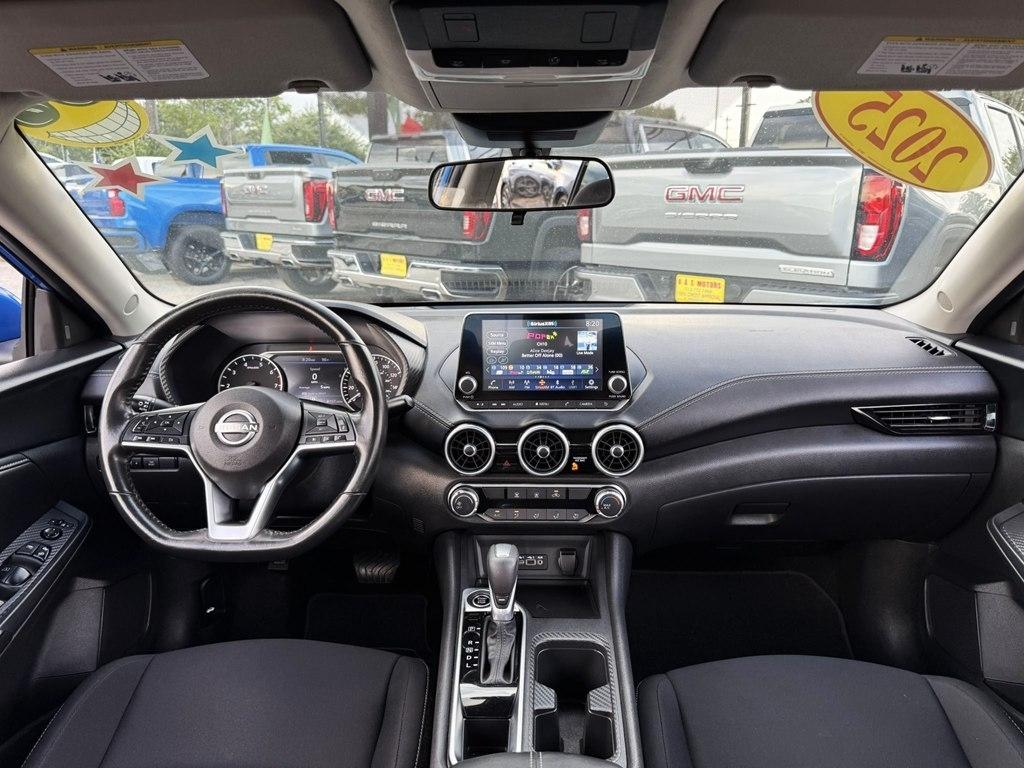 Nissan Sentra SV 2025