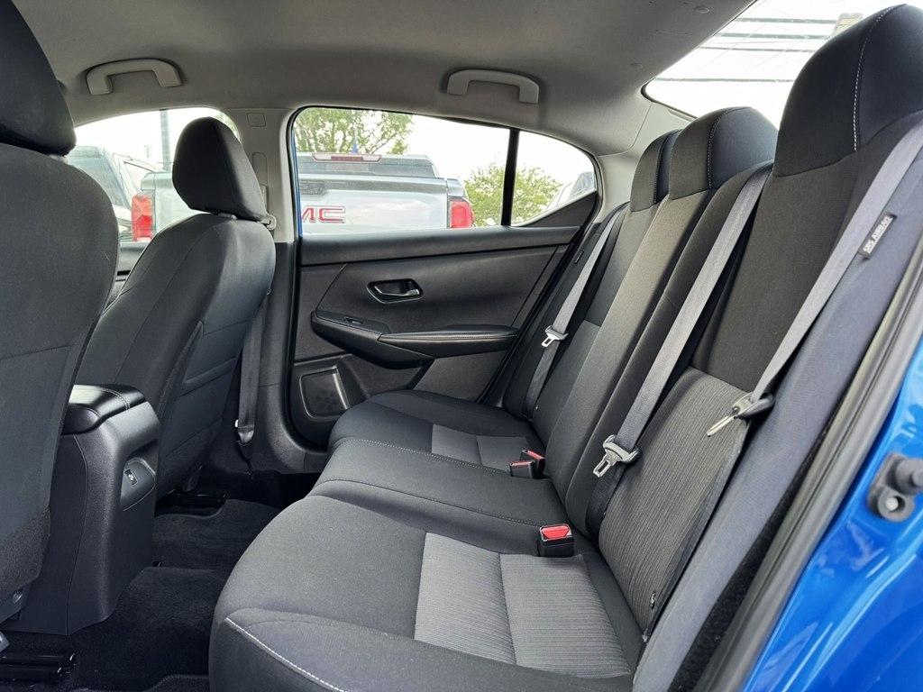 Nissan Sentra SV 2025
