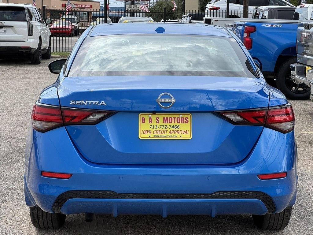 Nissan Sentra SV 2025