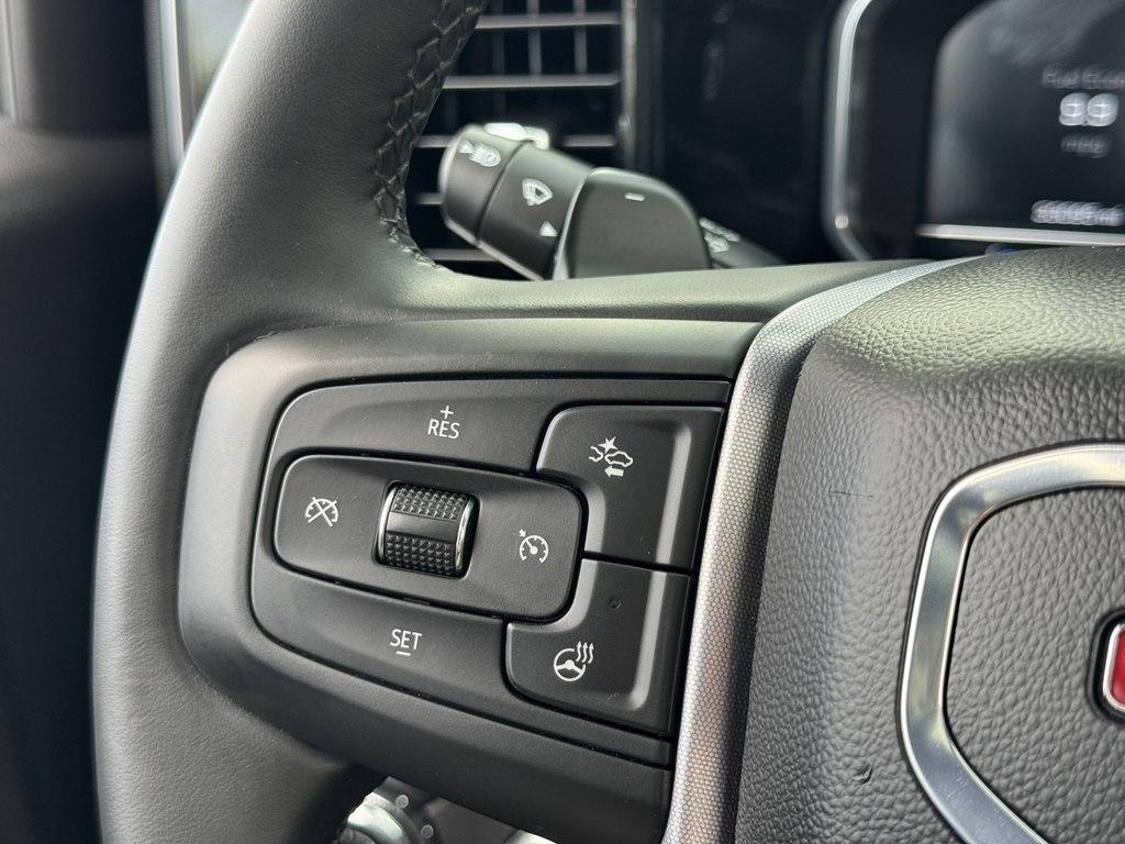 GMC Sierra 1500 SLT Crew Cab 4WD 2025