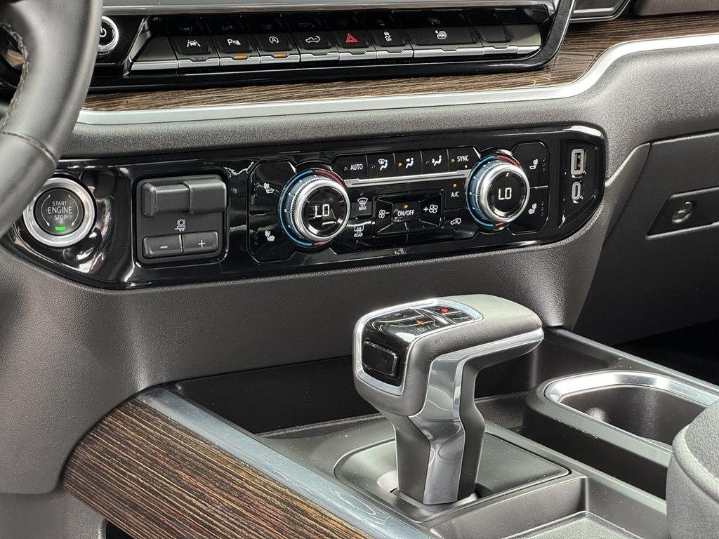 GMC Sierra 1500 Elevation Crew Cab 2WD 2025