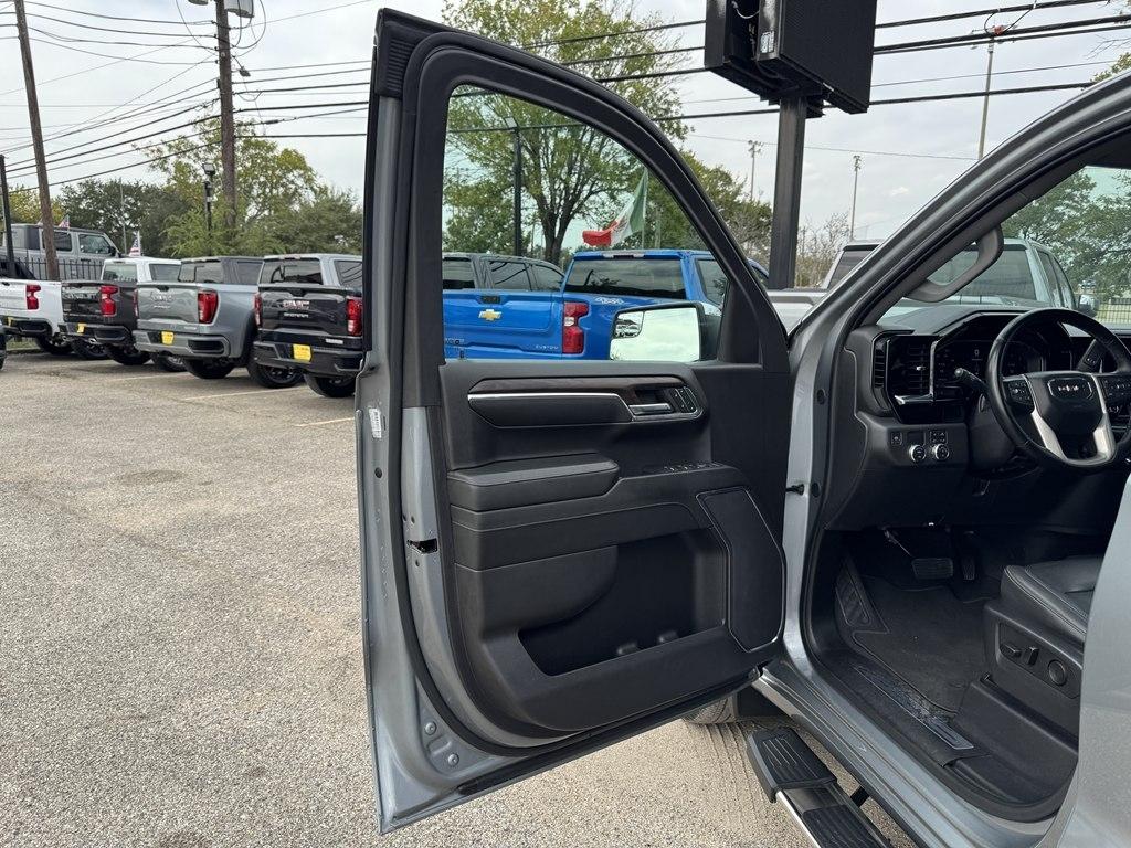 GMC Sierra 1500 SLT Crew Cab 2WD 2024