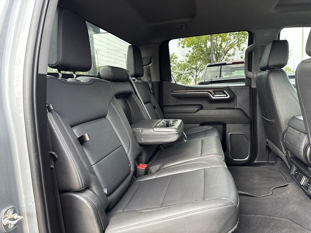 GMC Sierra 1500 SLT Crew Cab 2WD 2024