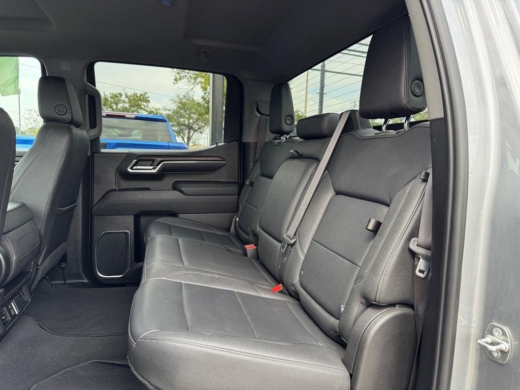 GMC Sierra 1500 SLT Crew Cab 2WD 2024