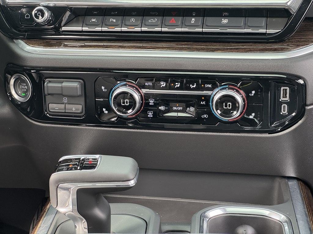 GMC Sierra 1500 Elevation Crew Cab 2WD 2025