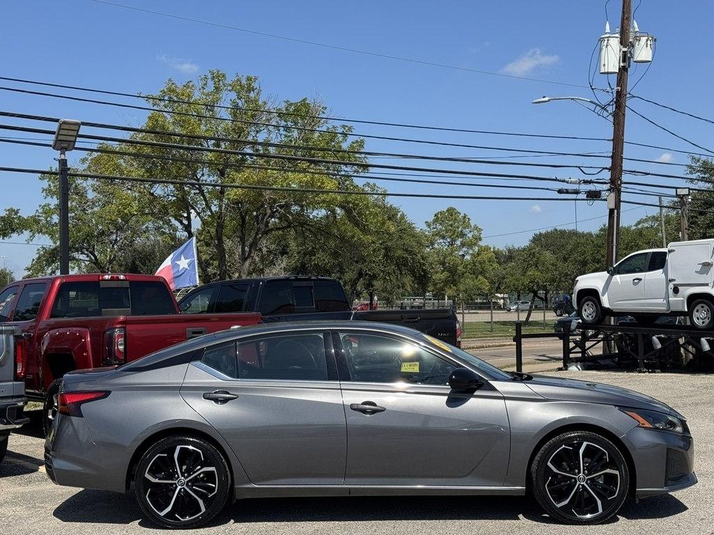 Nissan Altima 2.5 SR 2024