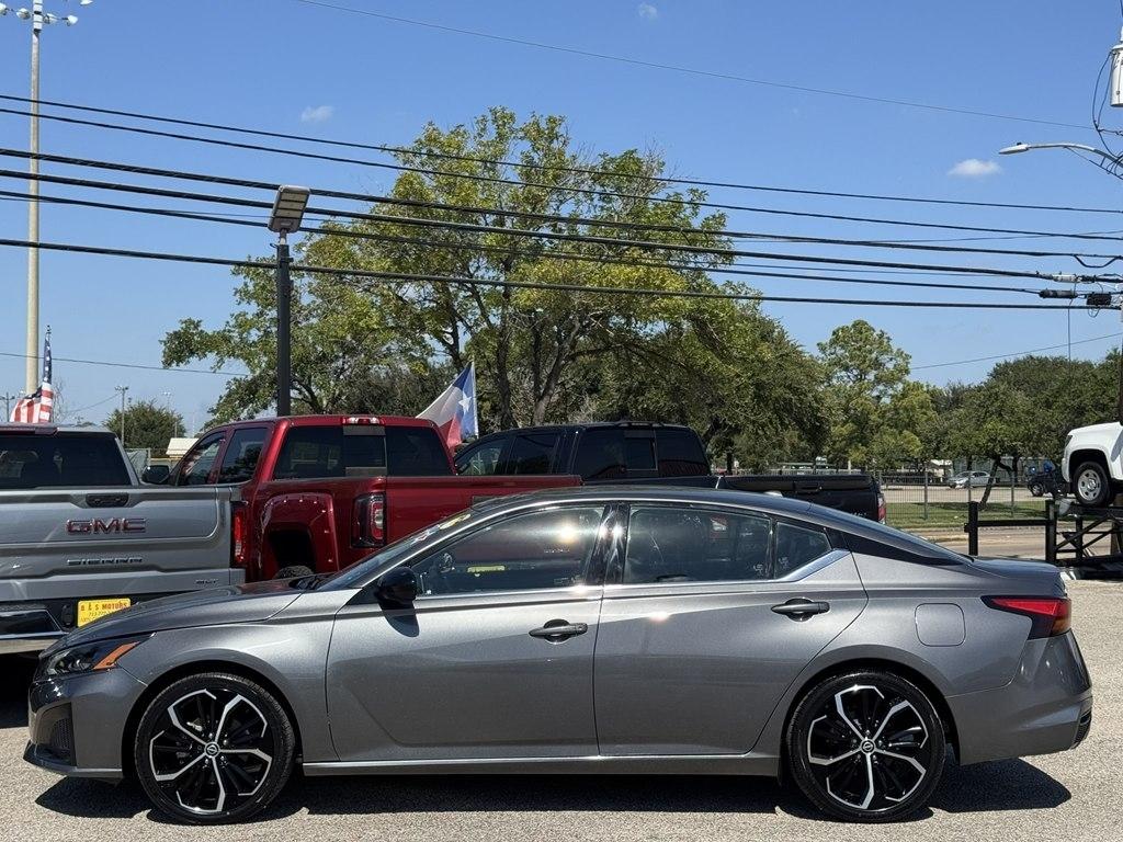 Nissan Altima 2.5 SR 2024