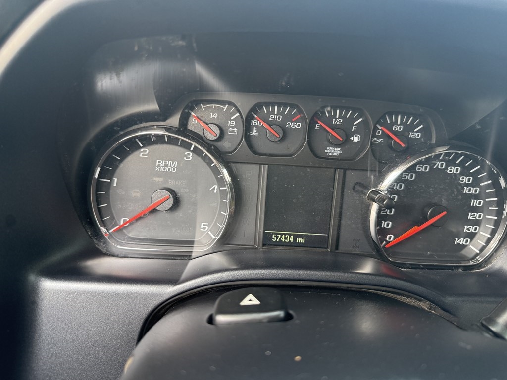 Chevrolet Silverado 2500HD Work Truck Crew Cab 4WD 2015