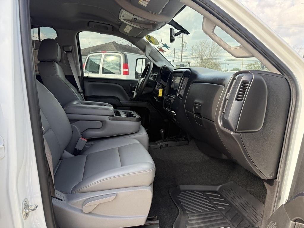 Chevrolet Silverado 2500HD Work Truck Crew Cab 4WD 2015