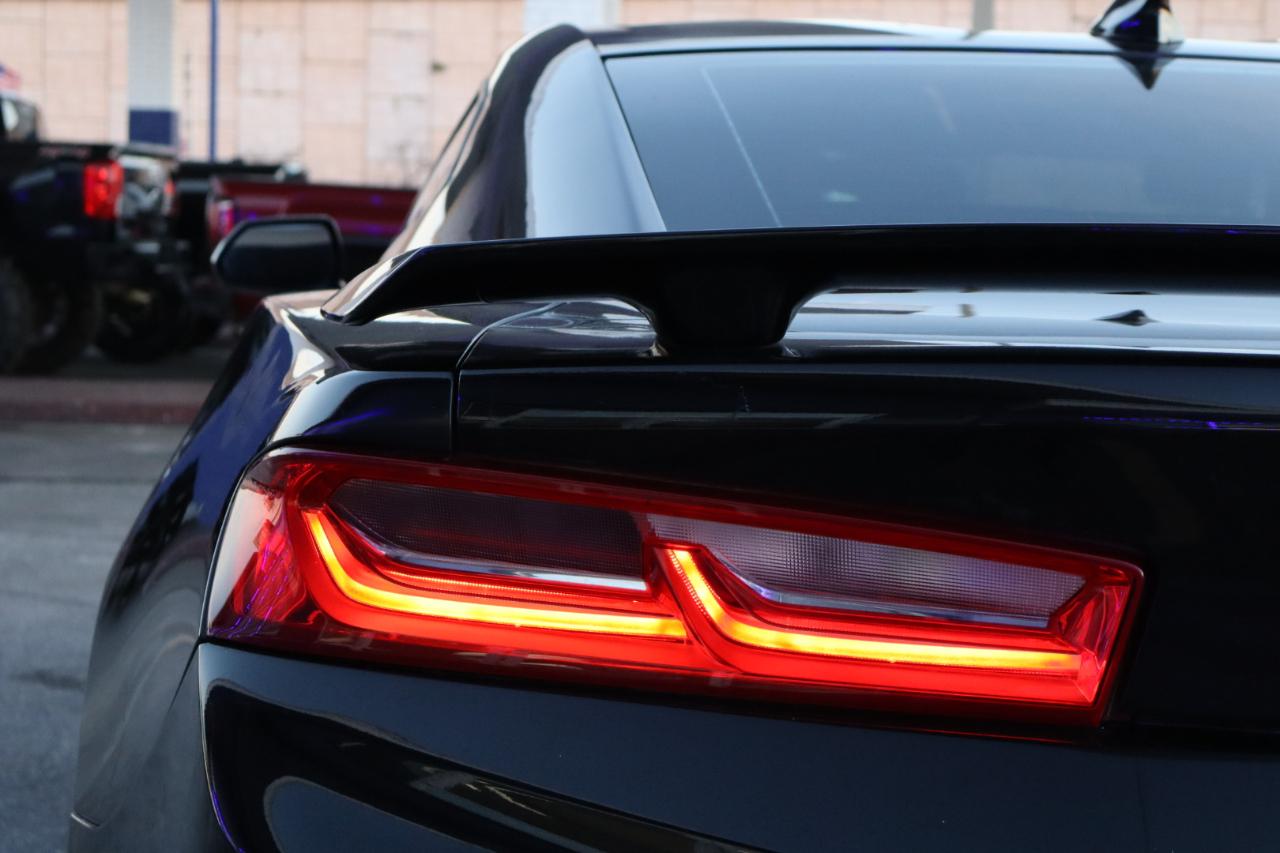 Chevrolet Camaro 2dr Cpe 1SS 2017