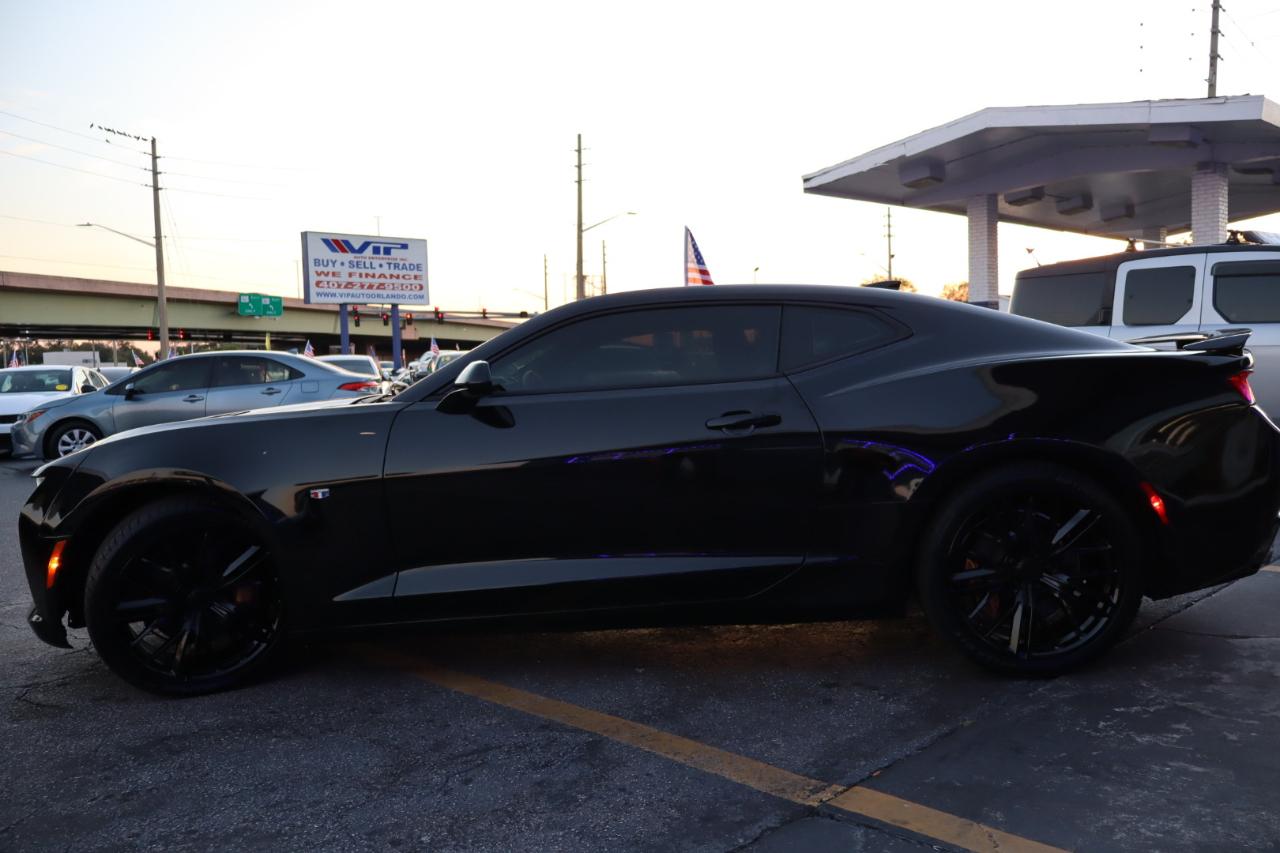 Chevrolet Camaro 2dr Cpe 1SS 2017