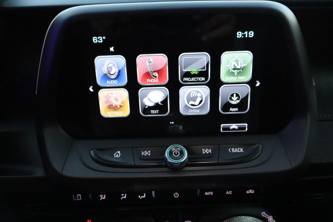 Chevrolet Camaro 2dr Cpe 1SS 2017