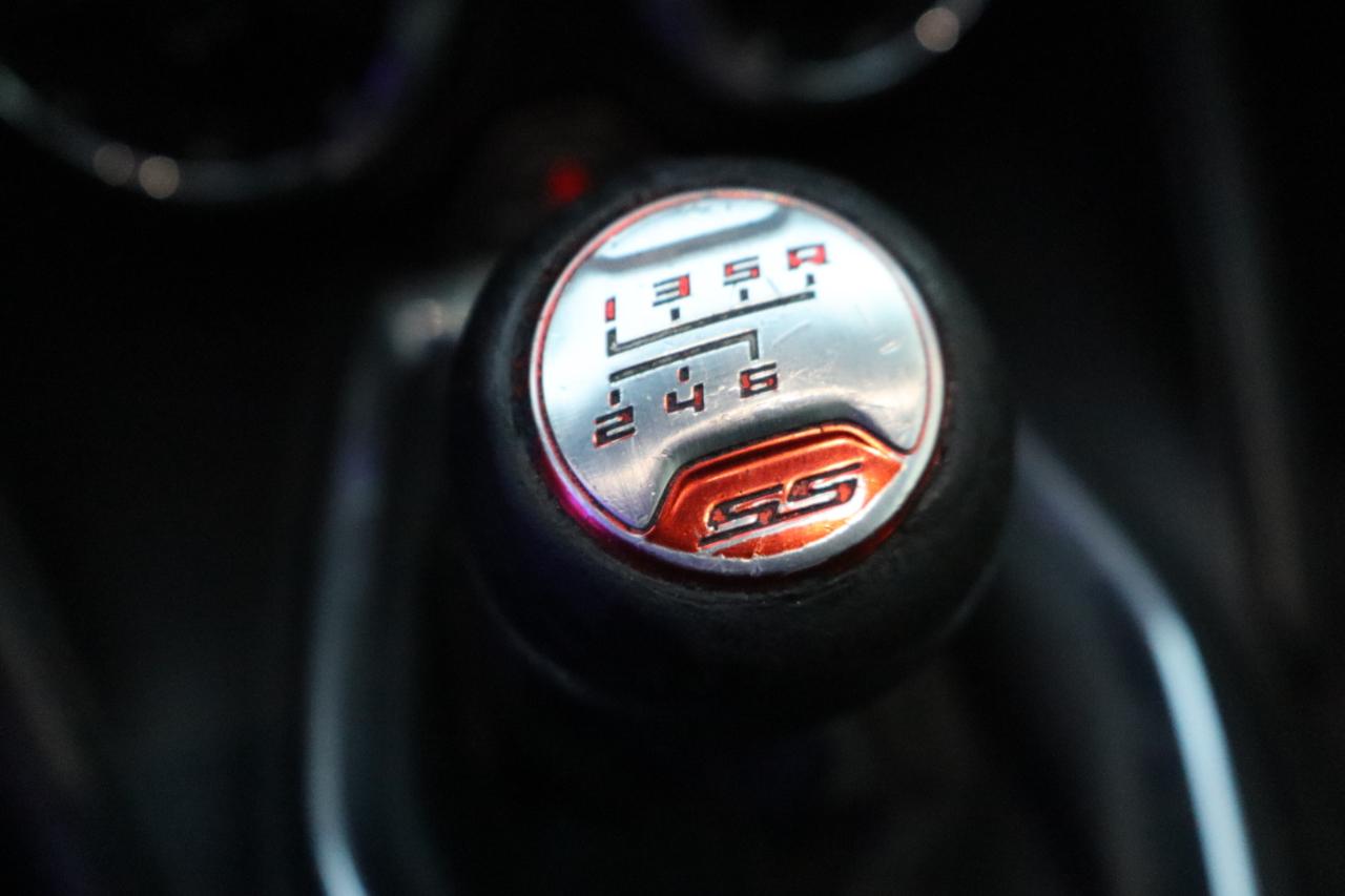 Chevrolet Camaro 2dr Cpe 1SS 2017