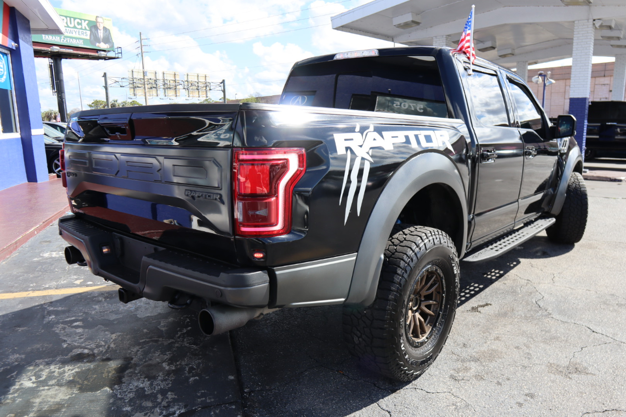 Ford F-150 Raptor 4WD SuperCrew 5.5' Box 2017