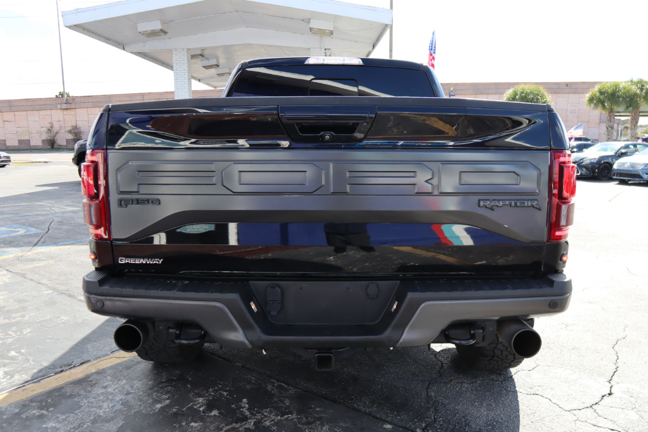 Ford F-150 Raptor 4WD SuperCrew 5.5' Box 2017