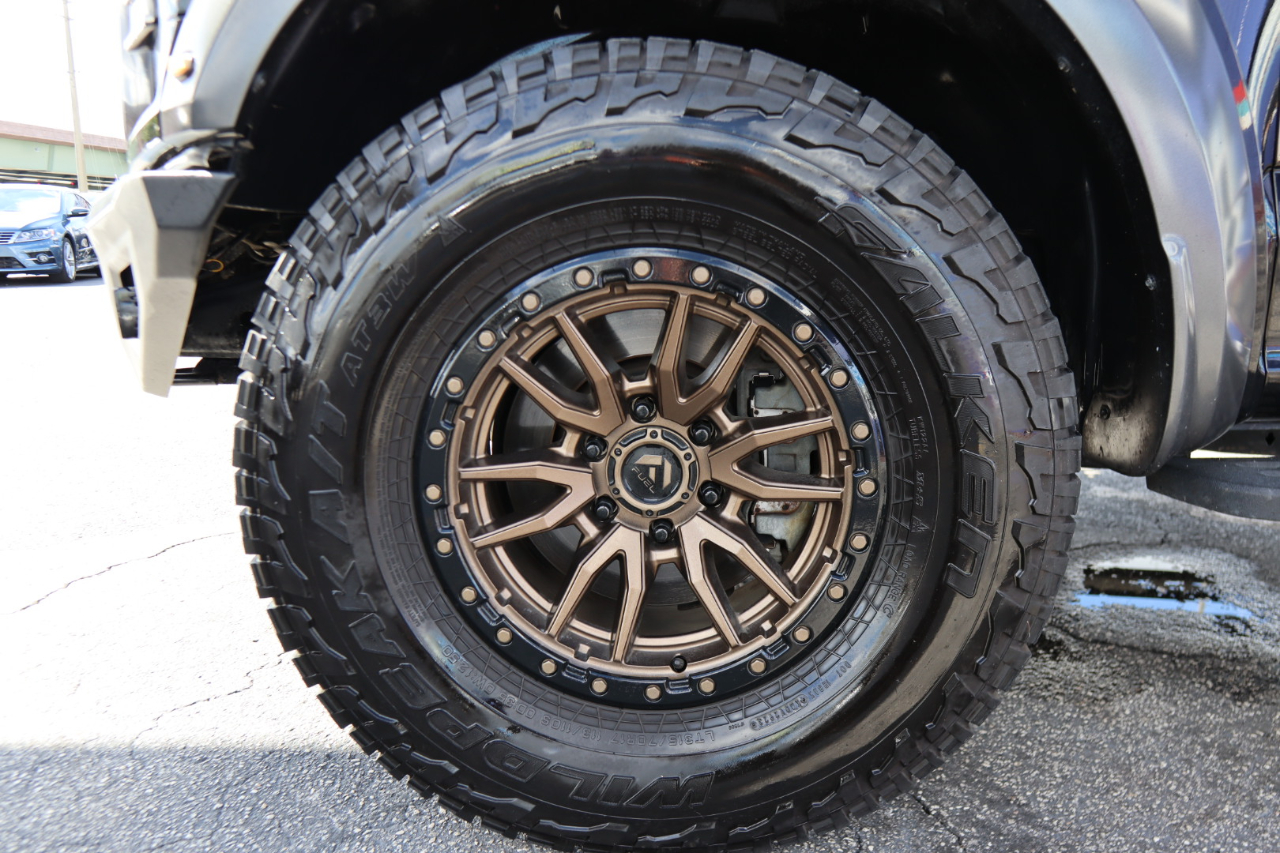 Ford F-150 Raptor 4WD SuperCrew 5.5' Box 2017