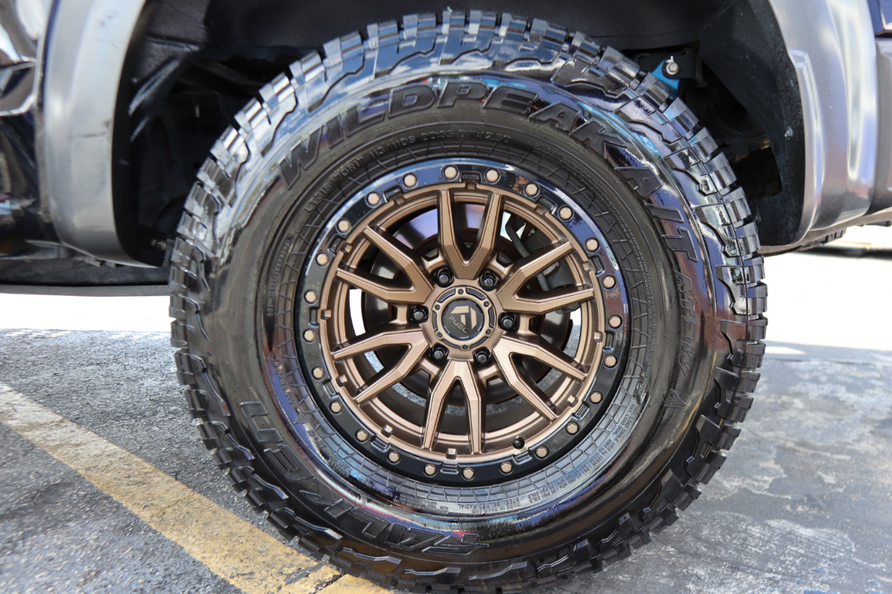 Ford F-150 Raptor 4WD SuperCrew 5.5' Box 2017