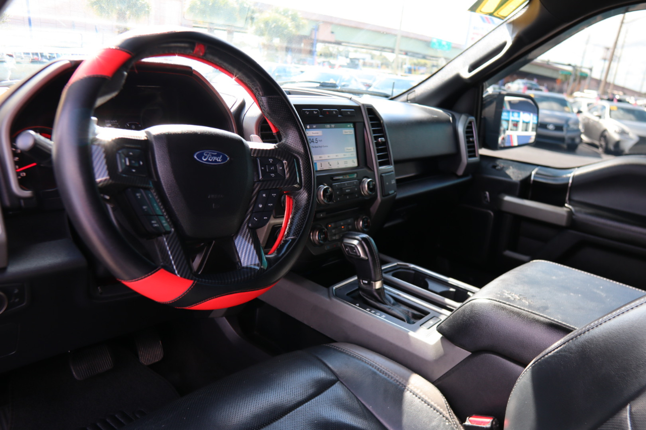 Ford F-150 Raptor 4WD SuperCrew 5.5' Box 2017