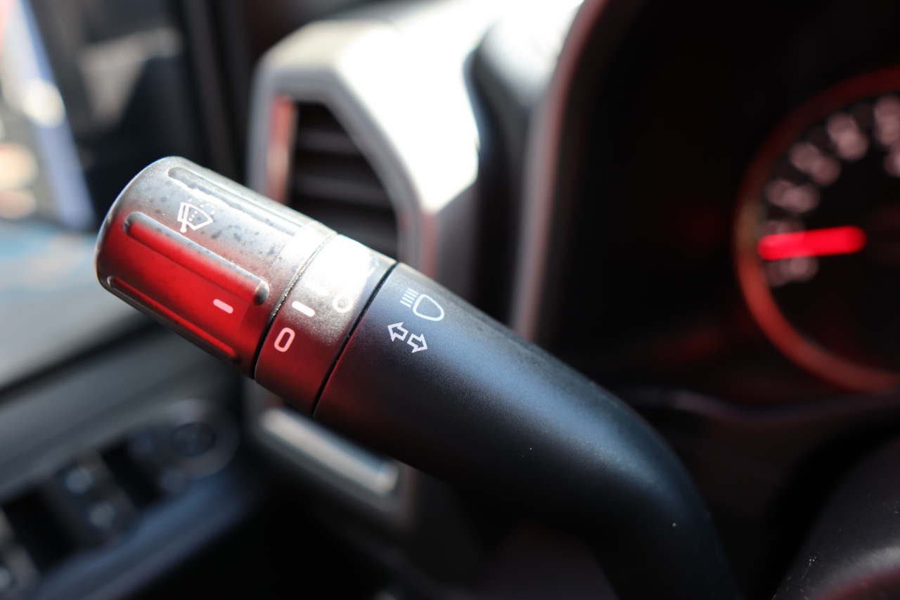 Ford F-150 Raptor 4WD SuperCrew 5.5' Box 2017