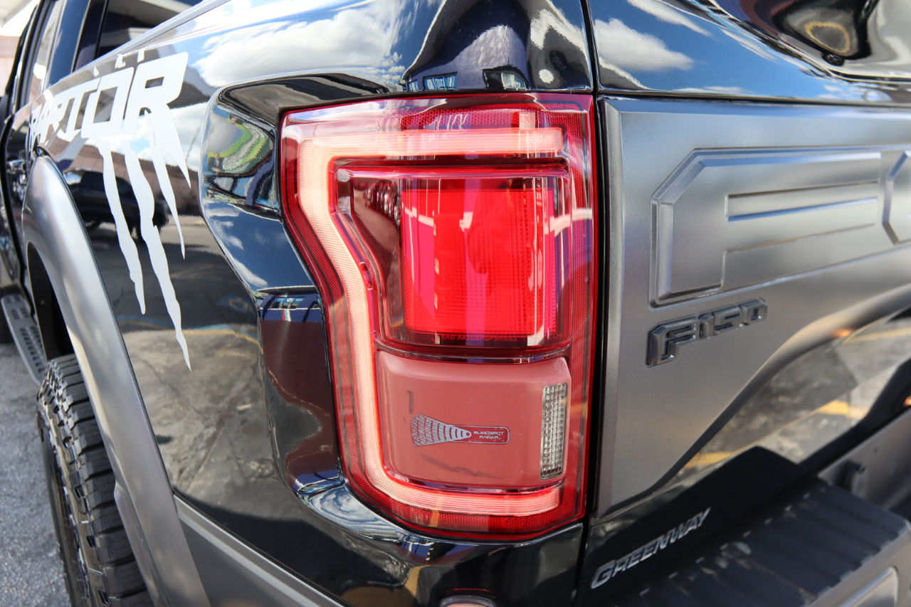 Ford F-150 Raptor 4WD SuperCrew 5.5' Box 2017