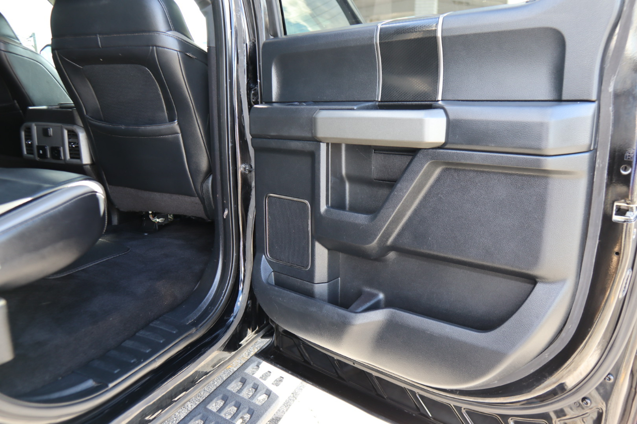 Ford F-150 Raptor 4WD SuperCrew 5.5' Box 2017