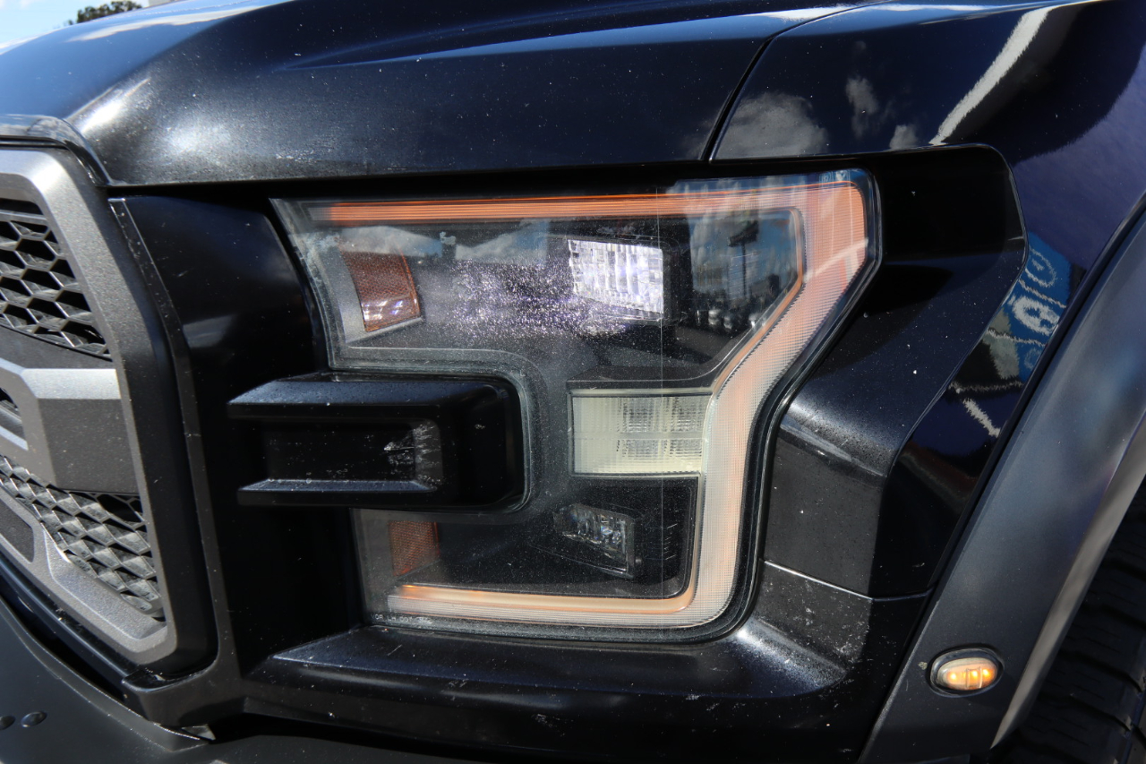 Ford F-150 Raptor 4WD SuperCrew 5.5' Box 2017