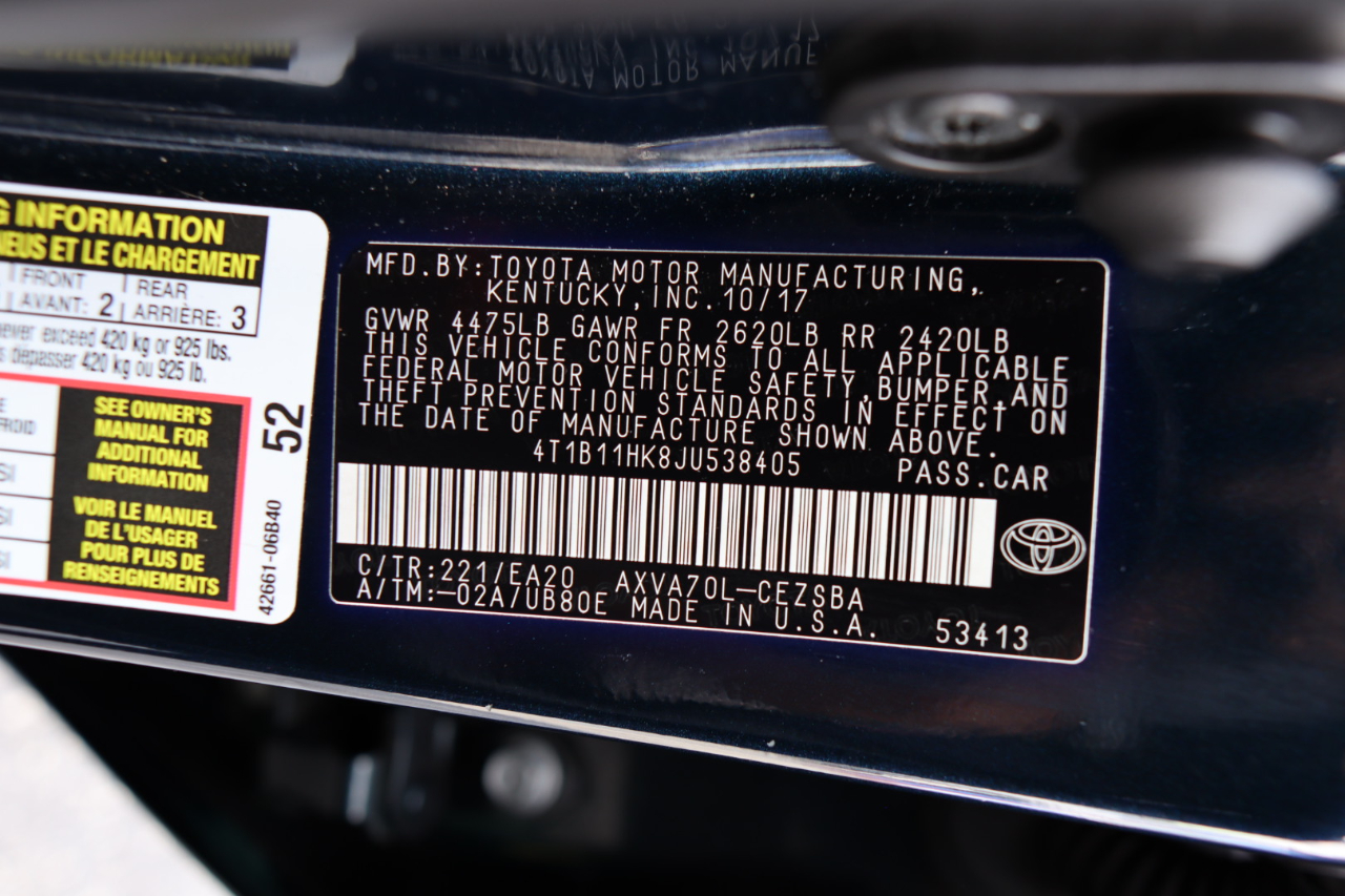 2018 Toyota Camry XLE photo 13